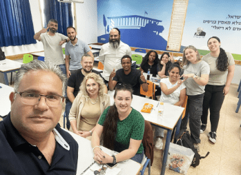 אבי שושן · מרצה ומנחה קבוצות