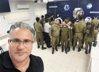 אבי שושן · מרצה ומנחה קבוצות