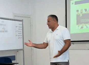 אבי שושן · מרצה ומנחה קבוצות